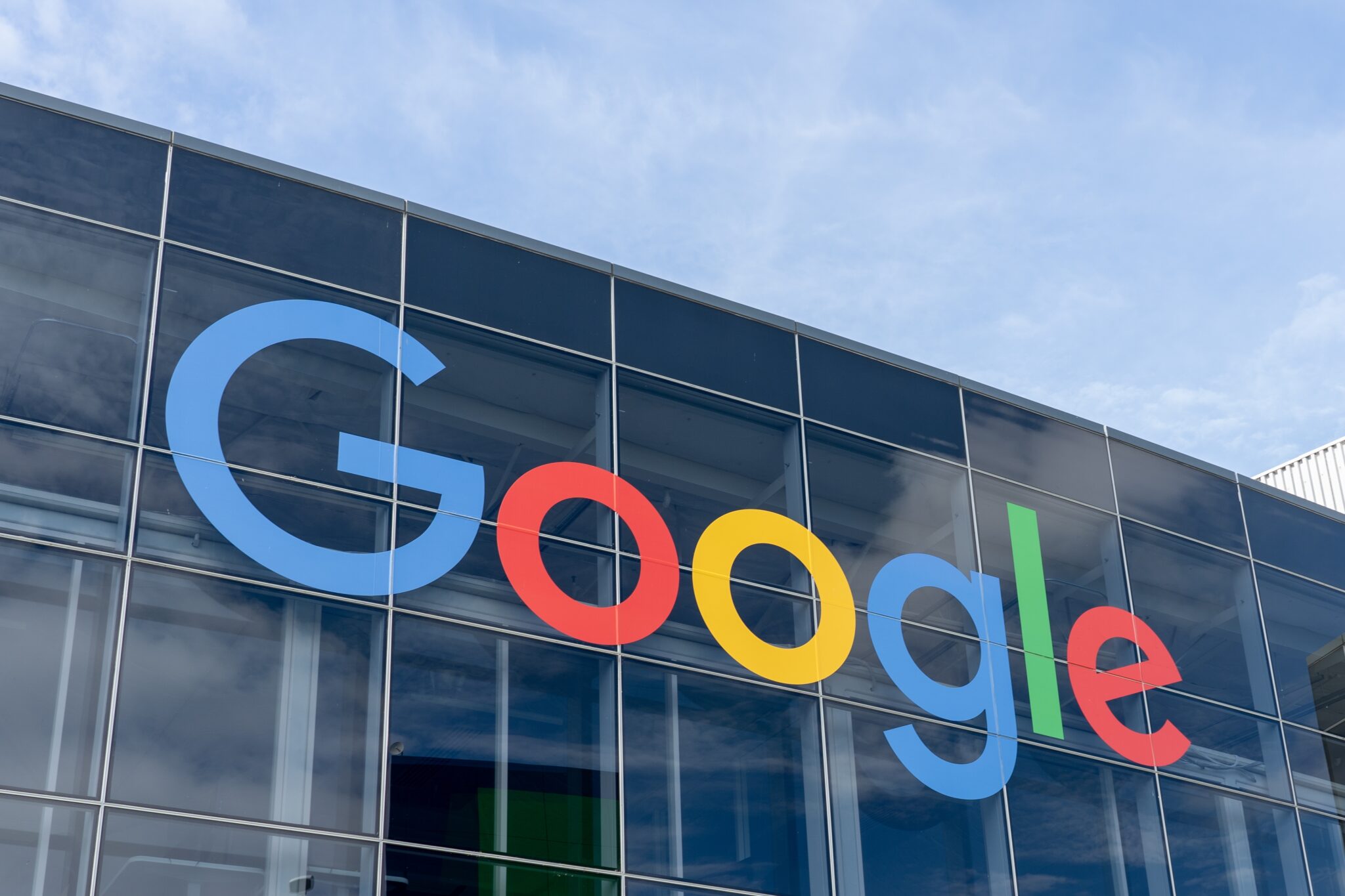 Google Announces $1B for United Kingdom Data Center, Amid Looming Layoffs