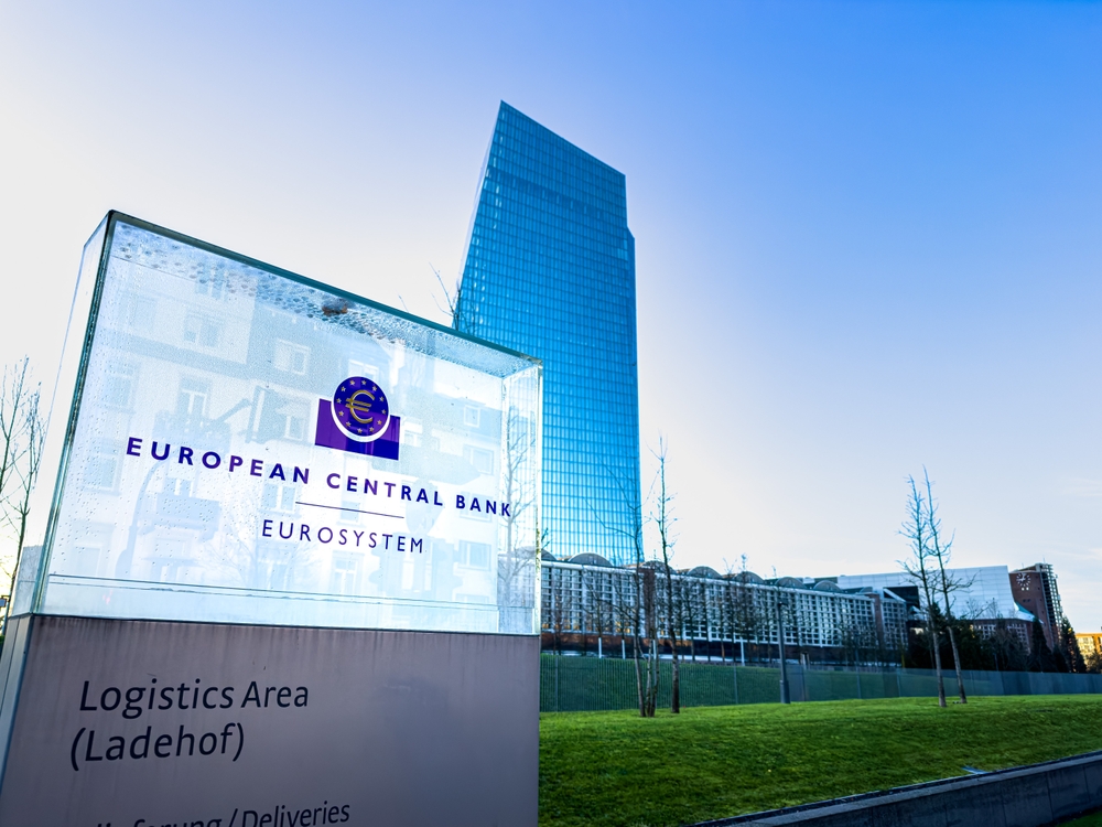 ECB Advisors Declare Bitcoin's Fair Value at Zero, Alleging Failed Decentralization