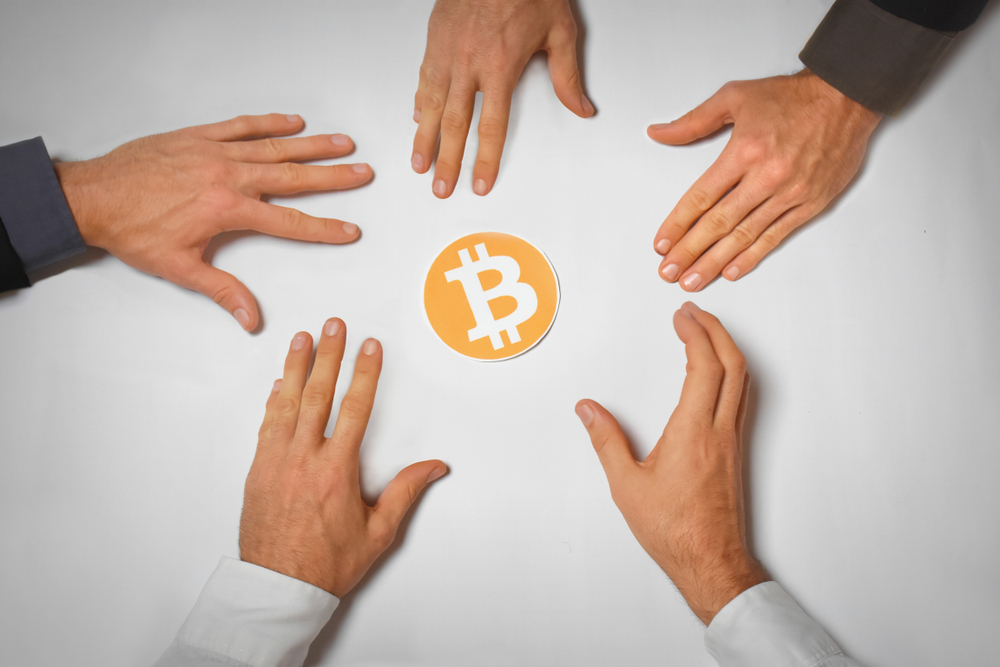 Bitcoin Garners Mainstream Adoption as Over 50% Financial Advisers Declare Crypto Interest